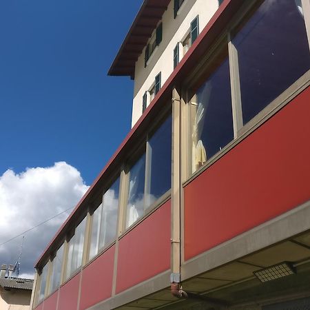 Hotel La Valle Del Drago Piazza Brembana Exteriér fotografie